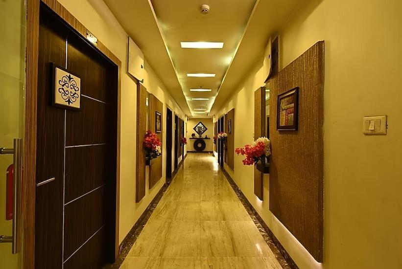 לקנאו Hotel I.P. Palace מראה חיצוני תמונה