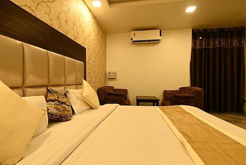 לקנאו Hotel I.P. Palace מראה חיצוני תמונה